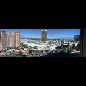 Meet your Posher, Cleo